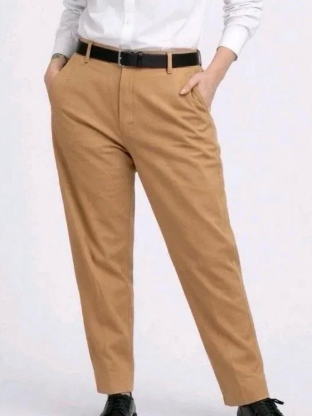 NWT Wildfang The Essential Trouser
CAMEL size 4